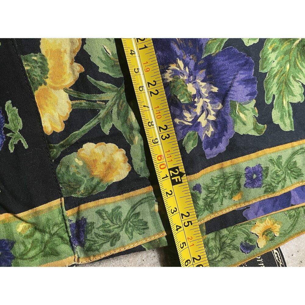 2 Vintage April Cornell Standard Cotton Pillowcases Cover Floral French Country - Picture 5 of 6